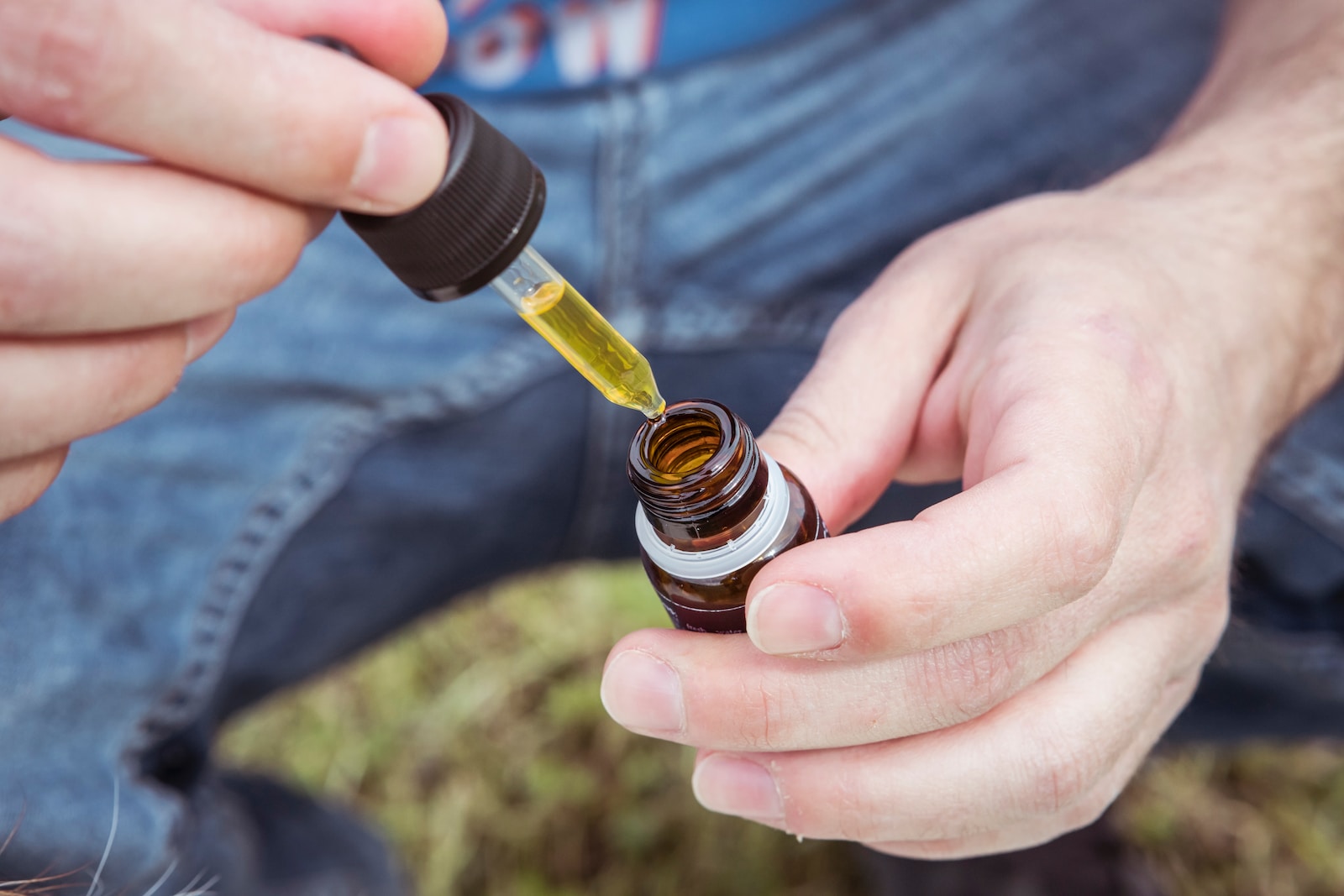 How to Get Cannabis Oil Out of Clothes